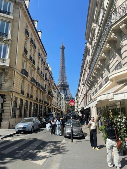 Gustave - Charming Eiffel Tower Appartement - París Exterior foto
