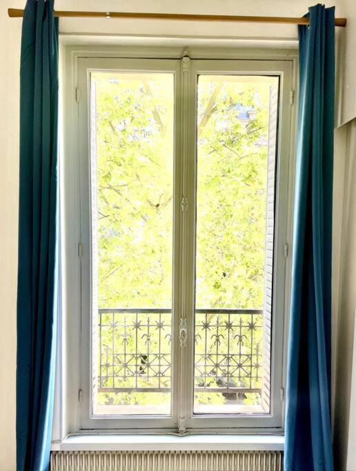 Gustave - Charming Eiffel Tower Appartement - París Exterior foto